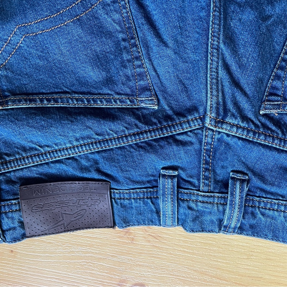 Alpinestars Men's motorcycle jeans with Kevlar. Standard wash denim color - Picture 7 of 15